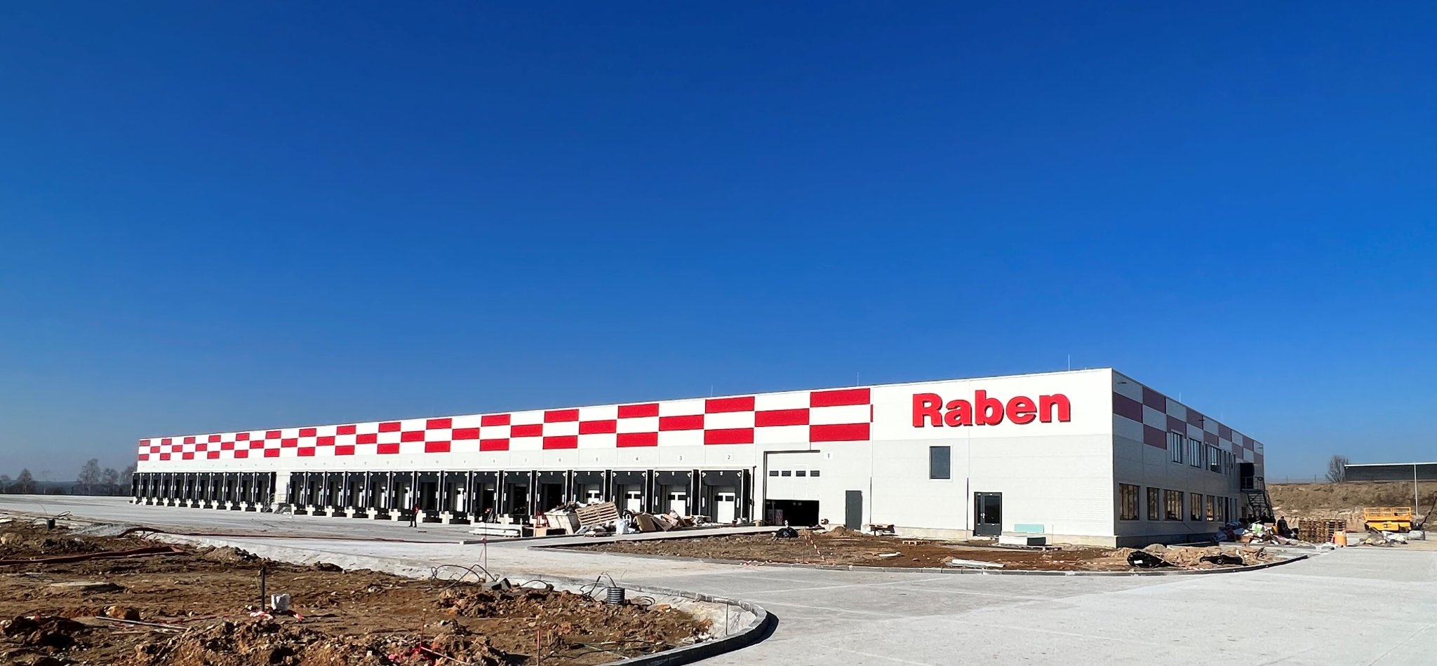 Fond ARETE dokončil výstavbu haly v Rokycanech, nájemcem bude firma ...